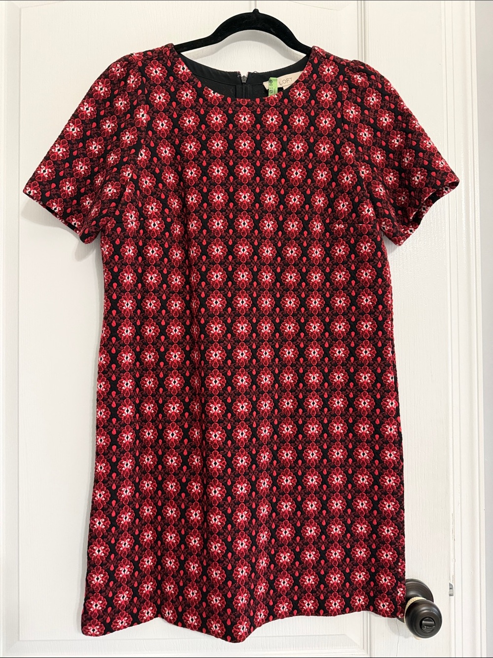 LOFT Red and Black Short Sleeve Patterned Shift Dress